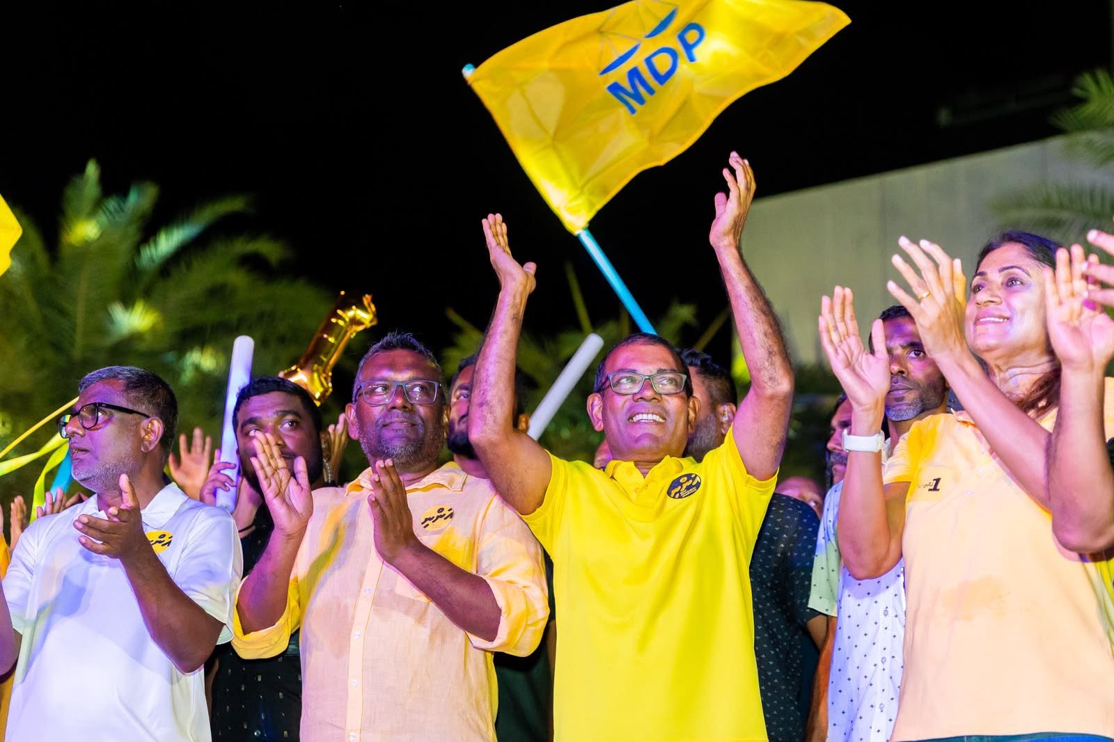 މީކާއިލްގެ ކެމްޕެއިން ލީޑުކުރަނީ ބާރުވެރިކަން ހޯދައިގެން ލަކީ ކޫޕަނަކުން ވެރިކަމަށް އާދެވިދާނެކަމުގެ ހުވަފެން ދެކޭ ފަރާތަތައް!